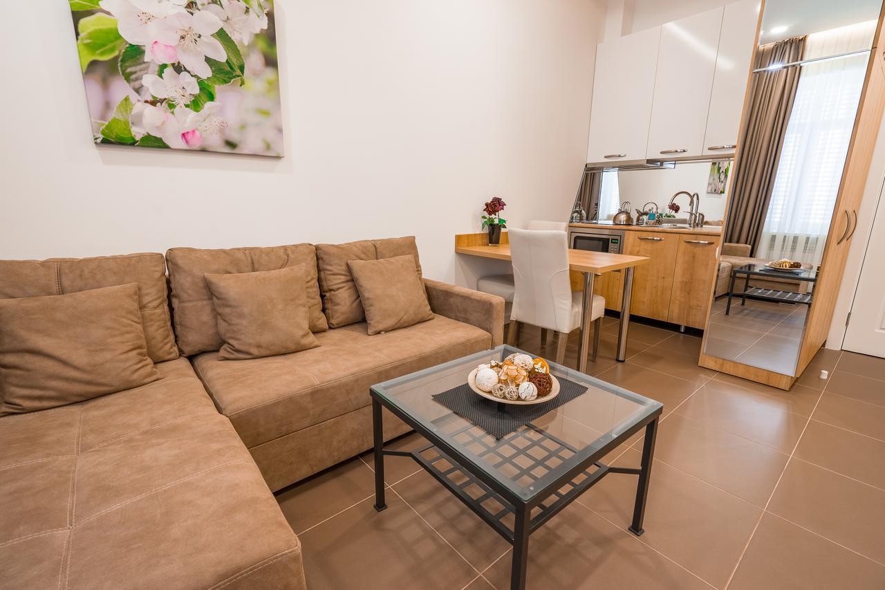 Luxury Apartments On Central Avenue 트빌리시 외부 사진